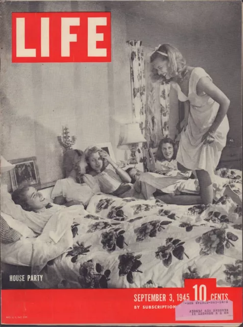LIFE September 3,1945 House Party / War Crimes Trials / Japan in Defeat / Vienna
