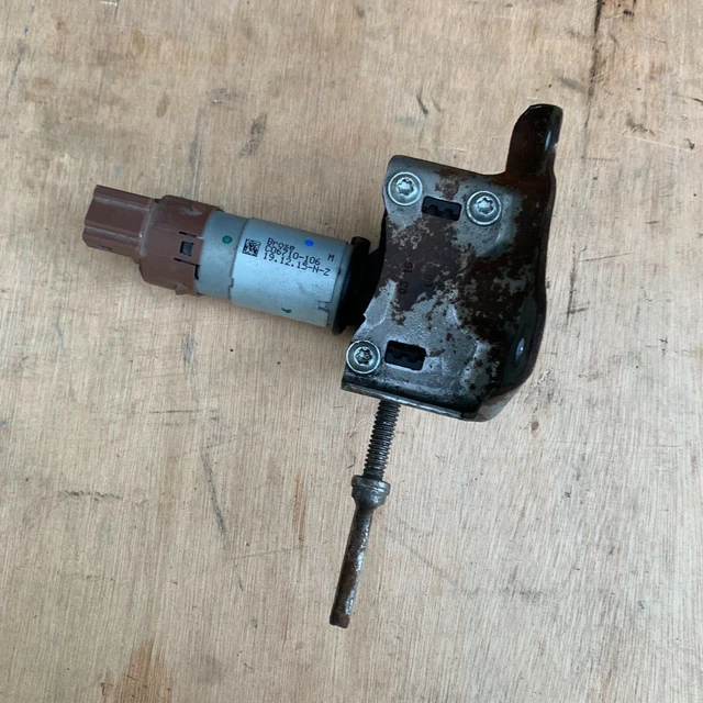 GENUINE MERCEDES SEAT drive motor actuator adjustment brose C06710106