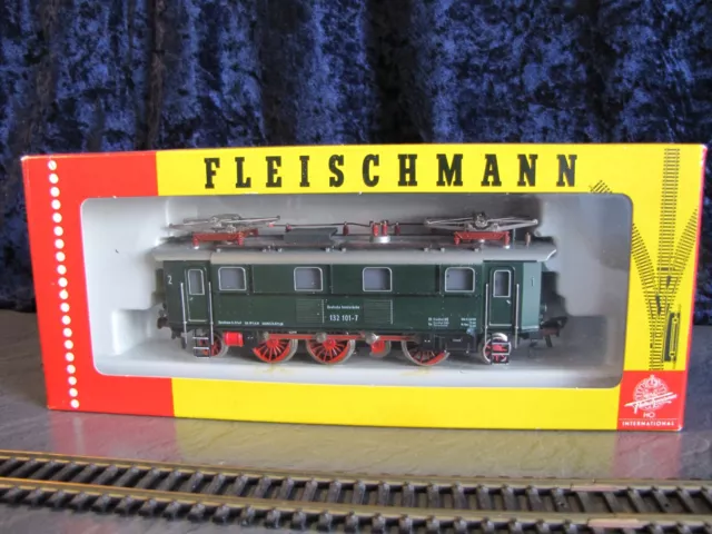 4369 Fleischmann H0 - E-Lok BR 132 der DB Art.-Nr. 4369   in OVP