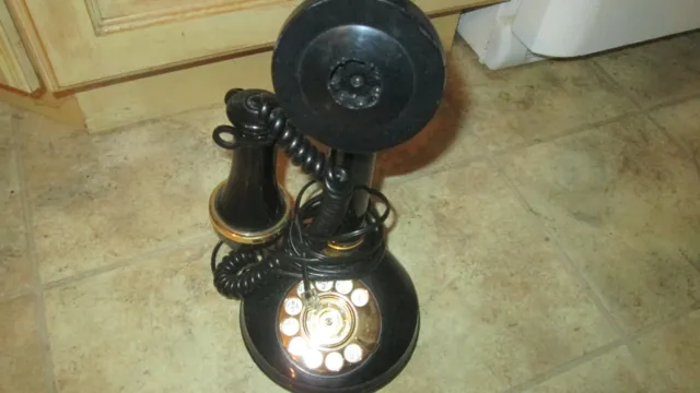 Bonnie & Clyde Candlestick phone  Serial No: 11385  (Made In Japan)