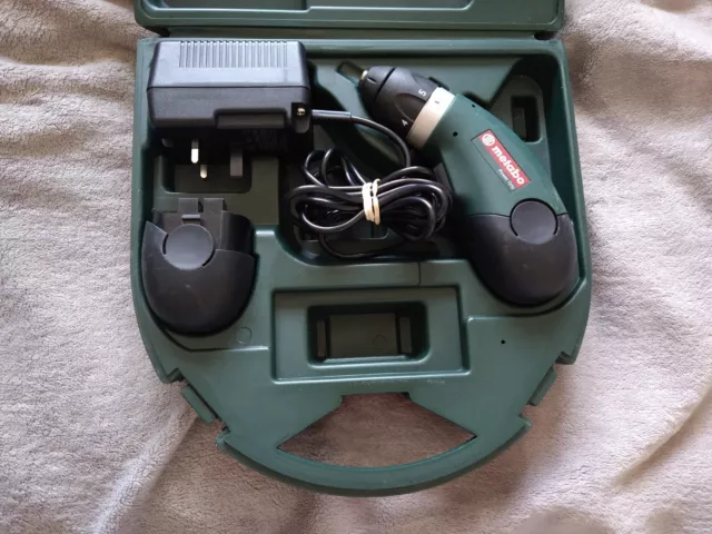 Metabo Power Grip 4.8v Screwdriver + Powerstation 2x Batteries Case - Used