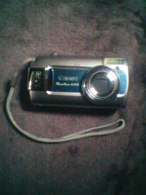 Canon Powershot A470 Digital Camera 7.1 Mega Pixels 3.4X Optical Zoom - Working