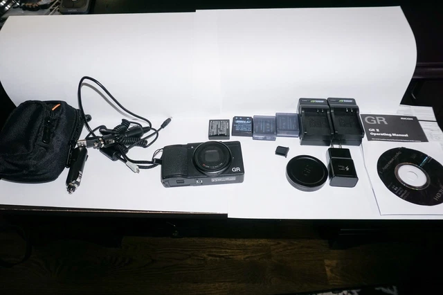[Near Mint] RICOH GR II 16.2 MP Digital Compact Camera - Black 9