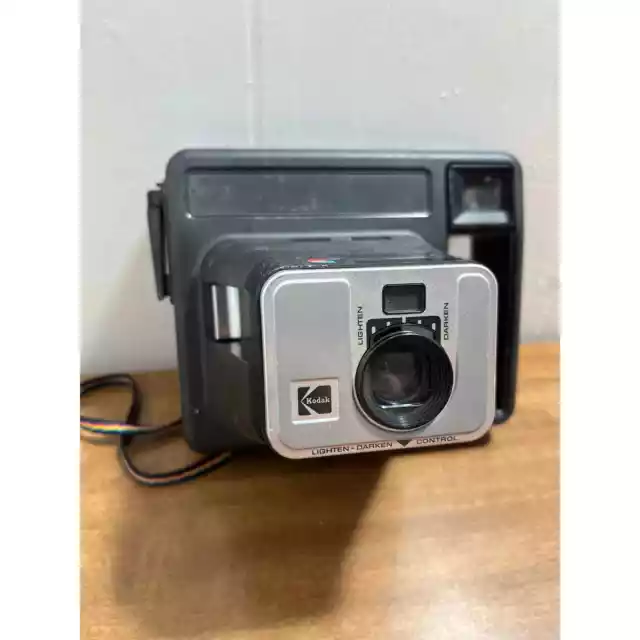 Vintage Kodak The Handle Polaroid Instant Camera w/ Strap TB8