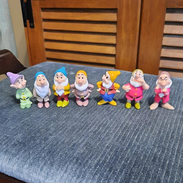 1993 DISNEY SNOW White Seven Dwarfs PVC Figure Set of 7 Vintage Figures ...