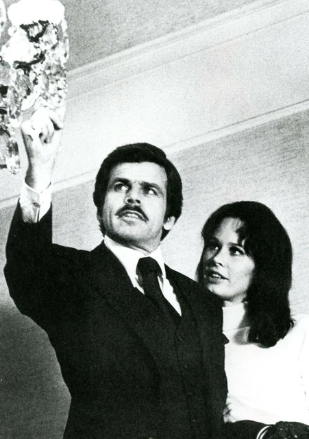 WILLIAM DEVANE KAREN Black 