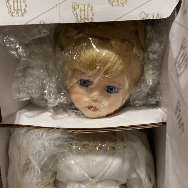 HERITAGE SIGNATURE COLLECTION Guardian Angel Doll Grace w/ Stand 12244 2