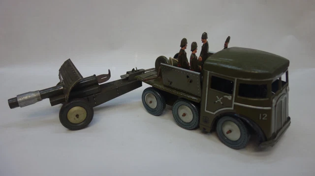 Camion Joustra N°660 – Ecurie Royal Turf – Mécanique Tôle – 1967 (France)