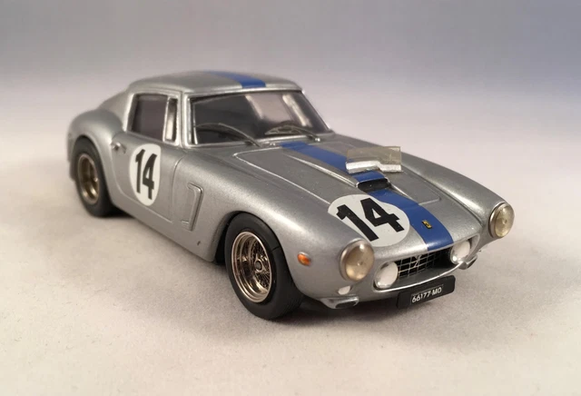 Ferrari 250 GT California Spyder. Es una una réplica y va a costar una pasta