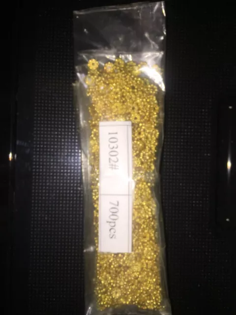 TINY DAISY Spacer 4mm Beads Jewelry Making FINDINGS Gold metal 700 pieces