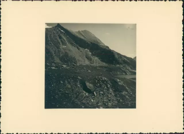 France, la Roche Taillante, au fond le Col Vieux Vintage silver print Tirage