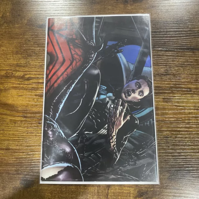 Venom #9 * Nm+ * Virgin Mico Suayan Exclusive Variant Connecting Marvel 2019 🔥