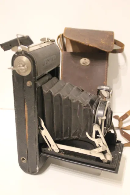rare appareil photo à soufflet Lumiere (produit uniquement en 1933)