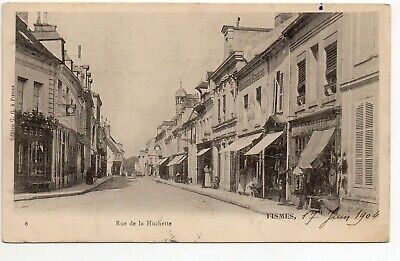 FISMES - Marne - CPA 51 - Boulangerie et Commerces rue de la Huchette