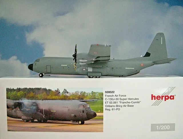 Herpa Wings 1:200  Lockheed C130J-30 Hercules  French Air Force ET 02.061 559522