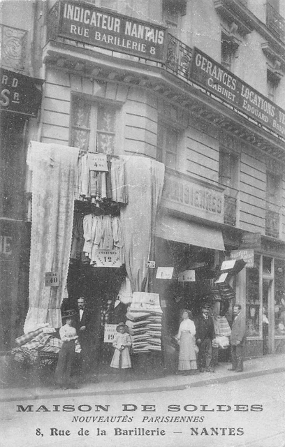 CPA REIMS - Rue Colbert vue prise de la Place Royale (280164) EUR 7,99