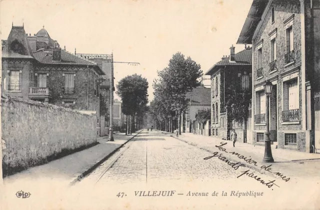 Cpa 94 Villejuif Avenue De La Republique