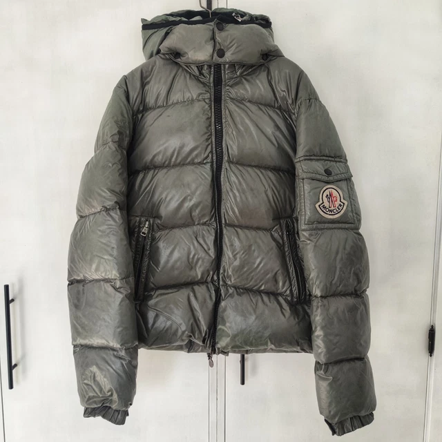 il giubbotto proprio della moncler cruciverba