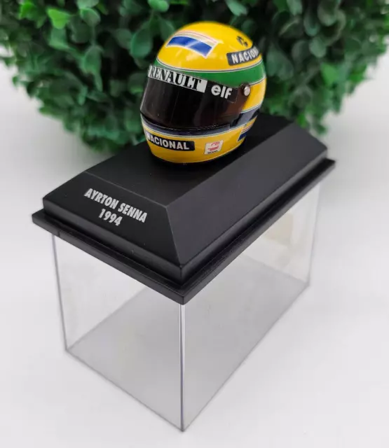 Ayrton Senna Helm Williams Renault FW16 von 1994 1:8 Minichamps