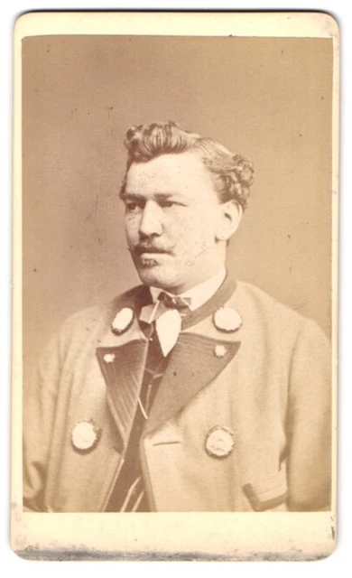 Fotografie Otto Reitmayer, München, Kaufinger-Str. 9, Bürgerlicher Herr mit The