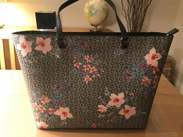 Guess purse with clearance matching wallet