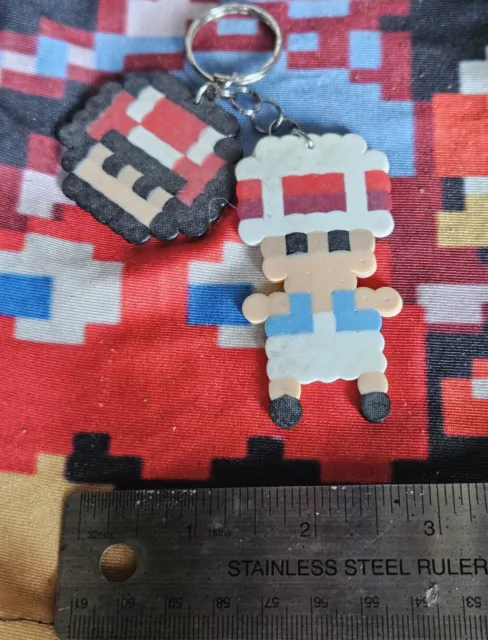 Super Mario - Pixel Art ! - x2 charms -  Mini Toad & Red Mushroom - Keychain 3