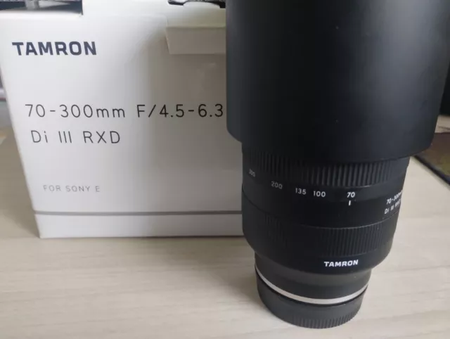 Tamron 70-300mm f/4.5-6.3 Di iii RXD für Sony E-Mount