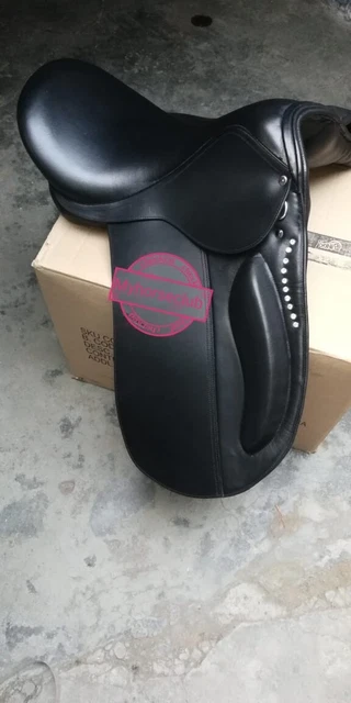 Selle de Dressage Anglaise Londres | Acheter en ligne | Alvarez