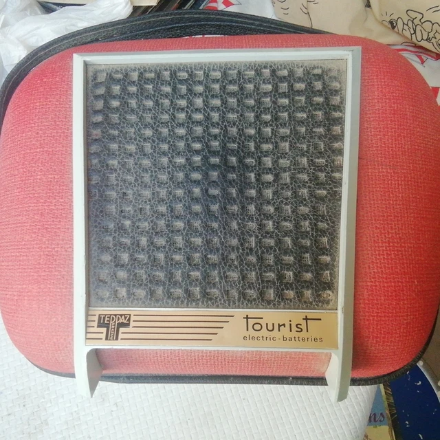Électrophone Vintage Teppaz Tourist (Lyon) – À Réviser / Pour Pièces – Occasion