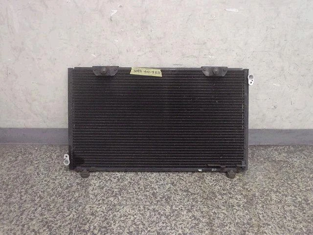 TOYOTA CARINA ED 1994 E-ST202 Condensatore [usato] [PA010989]