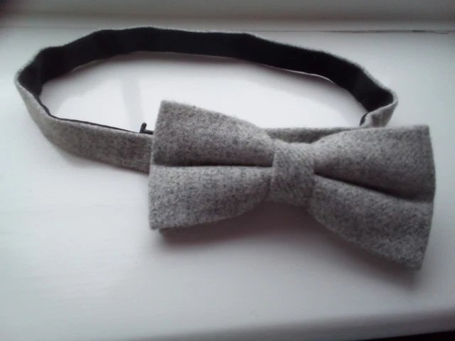 Fiocco da uomo grigio