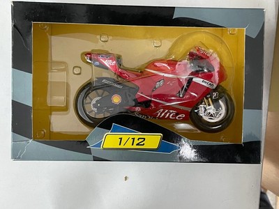 Altaya EBOND Modellino Moto Ducati Desmosedici GP7 Casey Stoner 2007-1:12-0149 