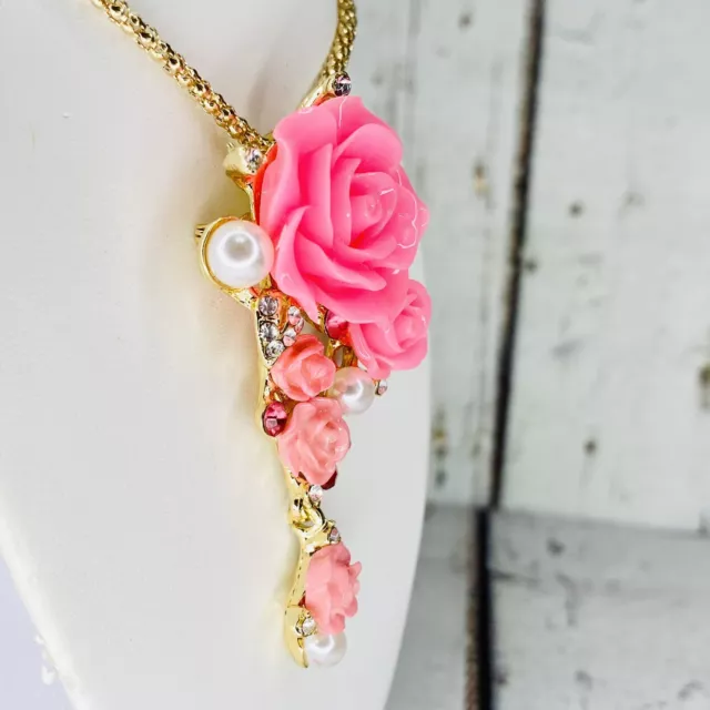BETSEY JOHNSON 3D Pink Rose Crystal Rhinestone & Pearl Pendant Necklace ...