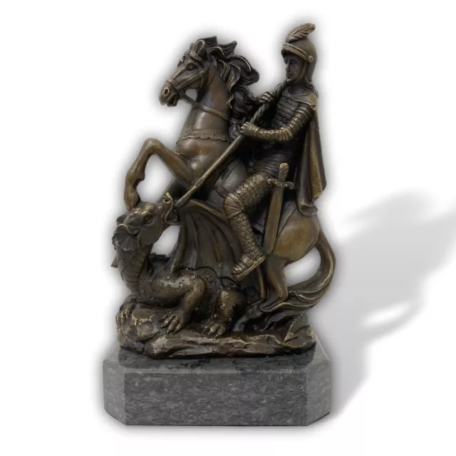Escultura figura de bronce St.George the dragon slayer mitología estilo antiguo