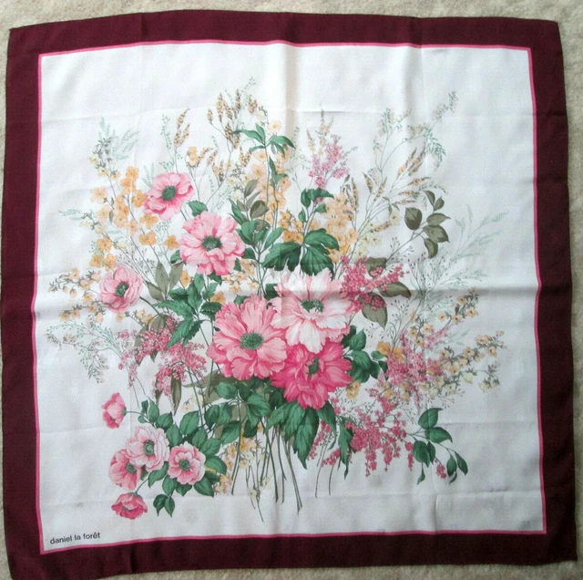Foulard Vintage En Soie 100% Daniel La Forêt – 80x80 Cm – Motifs Rouge Et Bleu