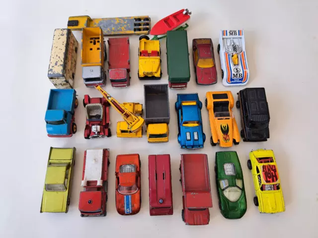 Lot de 23 Véhicules Matchbox Series en l'état (années 60-70)