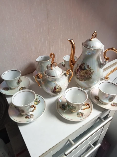 Service à Crèmes Art Déco PILLIYUIT – Porcelaine Feu – 7 Pots + Plateau – 1920-1949