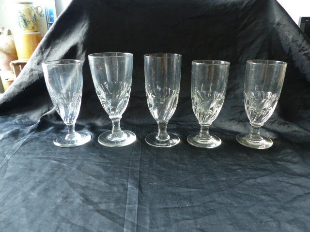 Lot De Verres Anciens - Variété De Modèles Vintage - Parfait Pour Collection Ou Décoration
