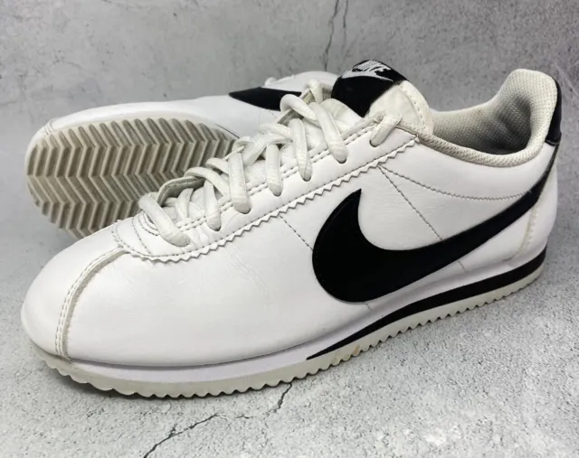 Nike Classic Cortez Womens Sz 7.5M White Athletic Shoes Sneakers 807471-101