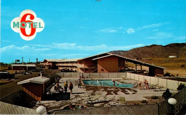 vintage postcard -Albuquerque, New Mexico Postcard MOTEL 6 Central Ave Route 66