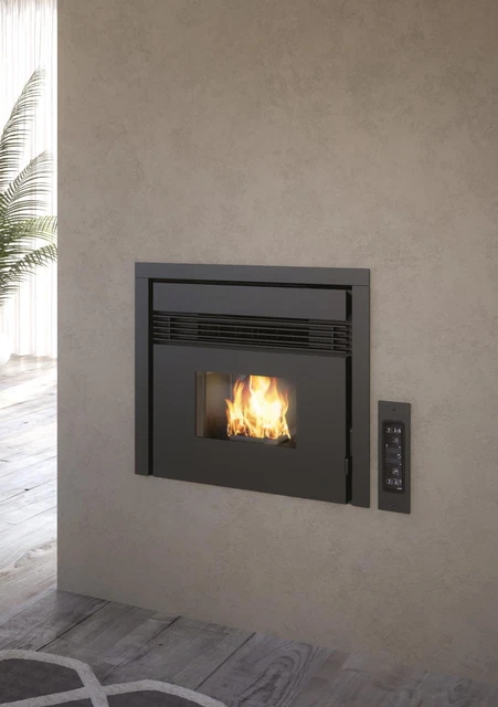 Eva Calor Caminetto Ad Inserto A Pellet Modello Prezzemolo 46 7,5Kw 802972816340