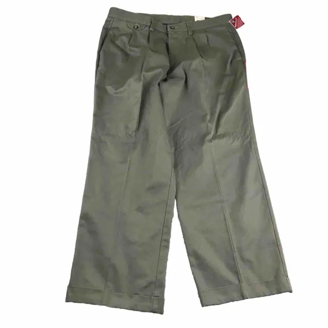 Dockers Pants Mens 38X30 Green Pleated Khaki Relaxed Individual Fit Cuffed NWT