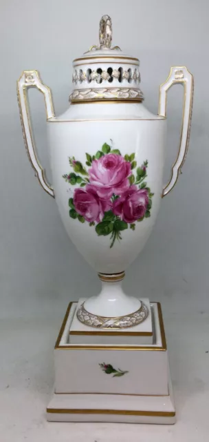 Antique Hutschenreuther Hohenberg Bavaria Porcelain urn 1901 - 1933 [AH956]