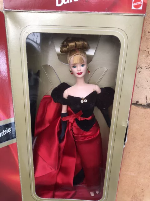 Winter Splendor Special Edition Barbie Mattel In Box Red Silk Dress Collectors