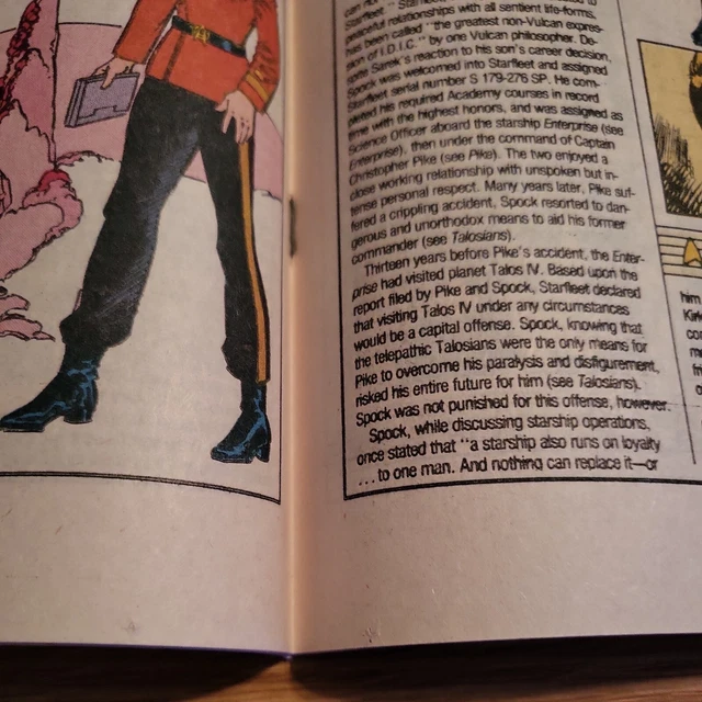 Who's Who In Star Trek Vol 1 & 2 DC Comics 1987 Excellent Condition 20