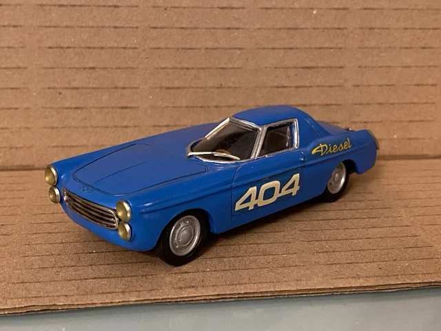PEUGEOT 201 CONFORT Rouge et Noir KIT Monté EPOKIT 1:43 imperfectio
