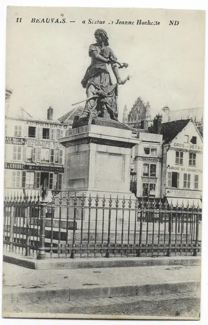 CPA ""BEAUVAIS - The Statue of Jeanne Hachette