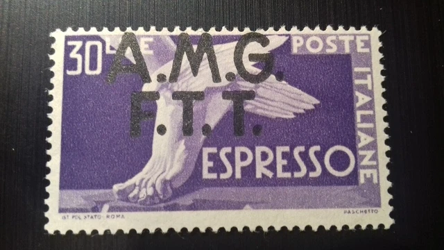 Trieste Amg Ftt 1947 Espresso Sass. 3 Soprastampa Fortemente Spostata In Alto Mh