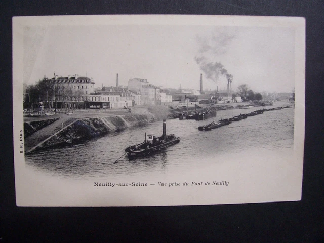 CPA  - (Hauts-de-Seine) - Neuilly-sur-Seine - Vue du Pont de Neuilly  (Péniches)