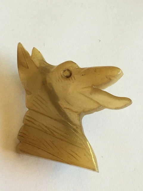 BROCHE ANCIENNE VINTAGE EN CORNE DE BŒUF - FORME DE CHIEN - BIJOU ANIMALIER